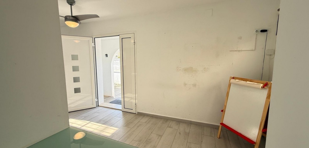 Venta - Villa -
Orihuela Costa - Las Filipinas