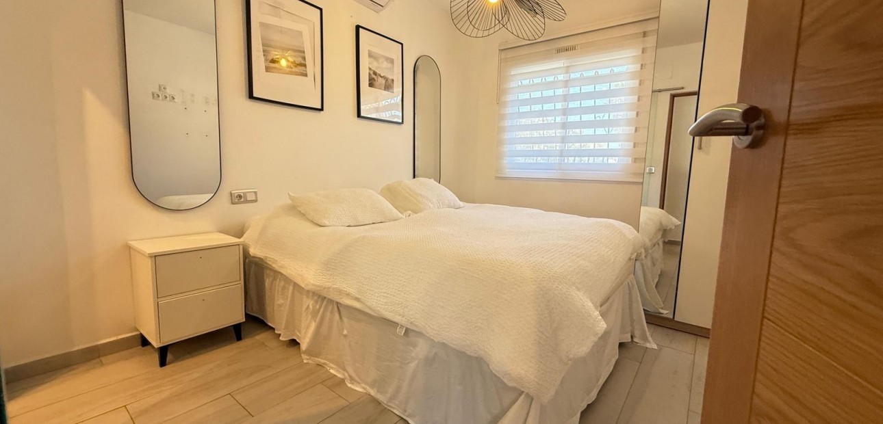 Venta - Villa -
Orihuela Costa - Las Filipinas