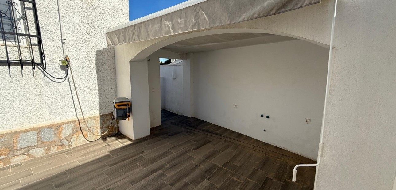 Venta - Villa -
Orihuela Costa - Las Filipinas