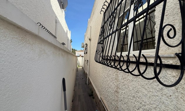 Venta - Villa -
Orihuela Costa - Las Filipinas