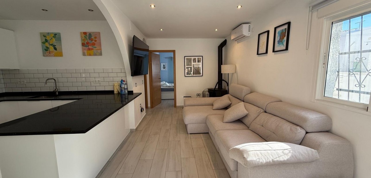 Venta - Villa -
Orihuela Costa - Las Filipinas