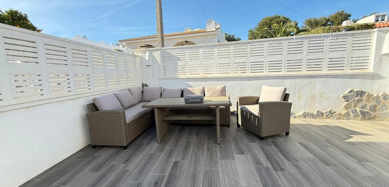 Venta - Villa -
Orihuela Costa - Las Filipinas