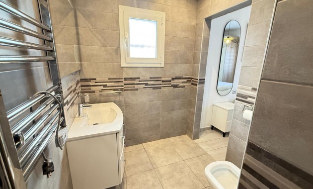 Venta - Villa -
Orihuela Costa - Las Filipinas