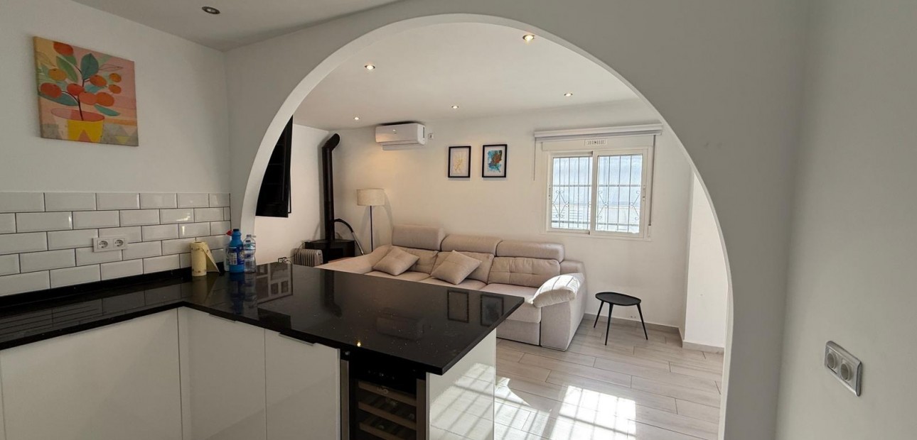 Venta - Villa -
Orihuela Costa - Las Filipinas