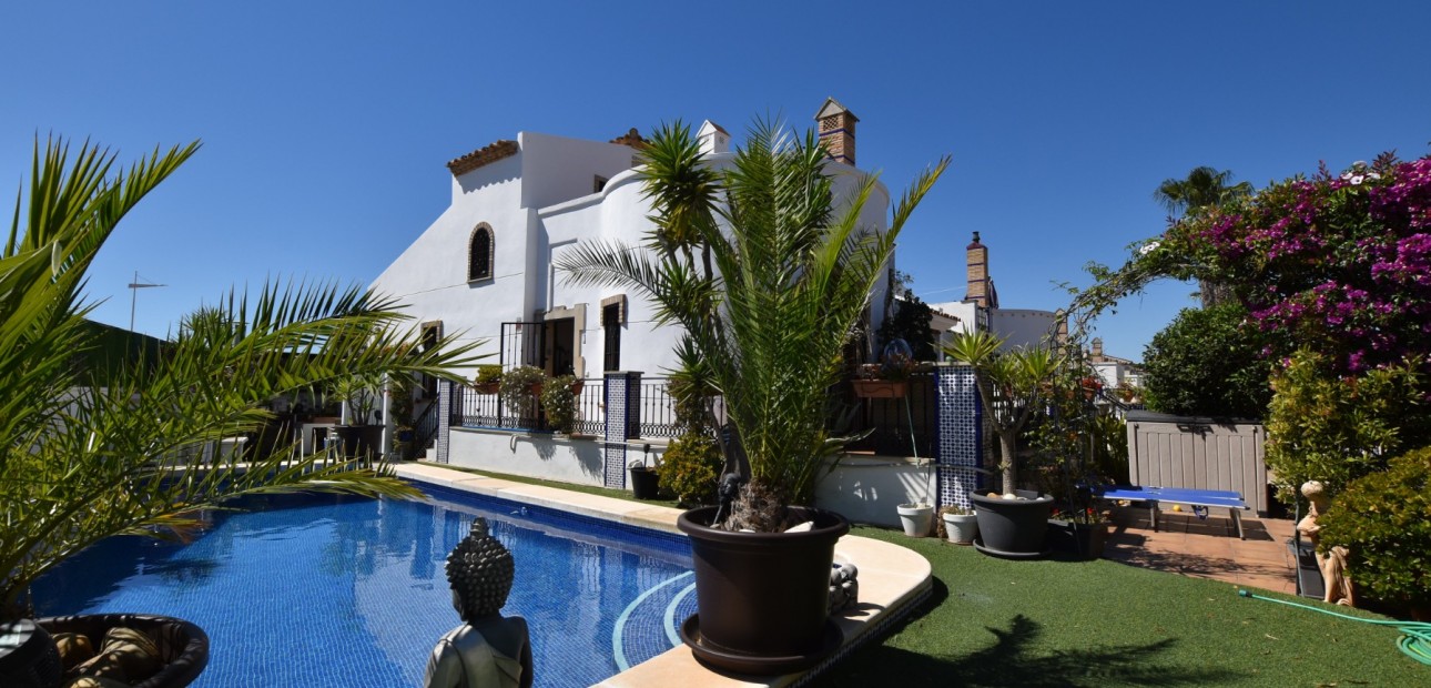 Venta - Detached Villa -
Algorfa - La Finca Golf Resort