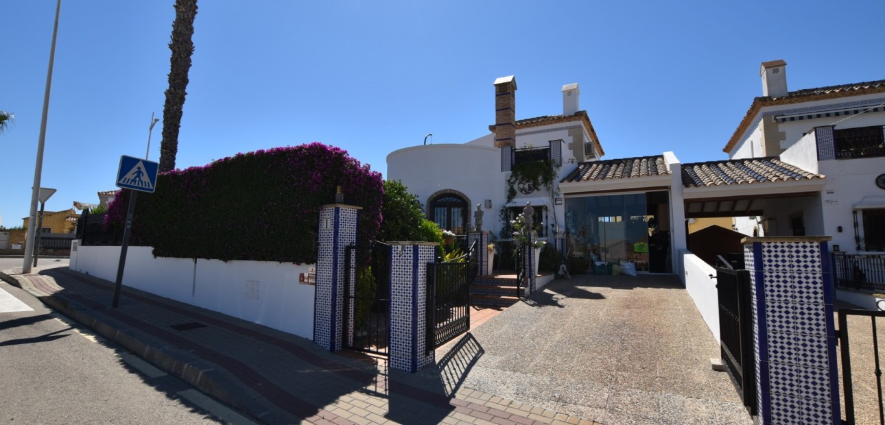 Venta - Detached Villa -
Algorfa - La Finca Golf Resort