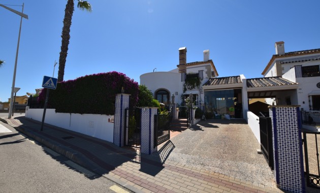 Venta - Detached Villa -
Algorfa - La Finca Golf Resort