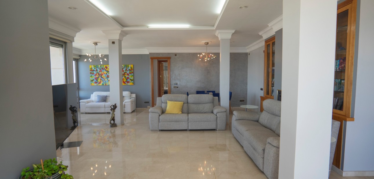 Venta - Apartamento / piso -
Benidorm - Benidorm - City