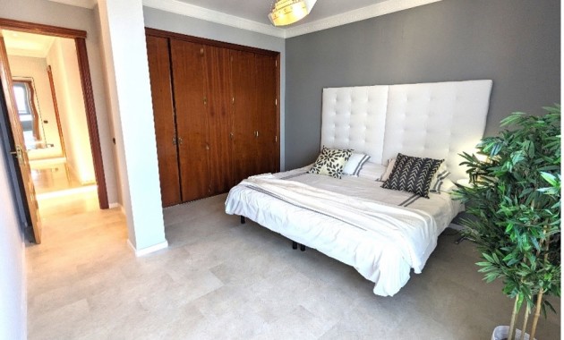 Venta - Apartamento / piso -
Benidorm - Benidorm - City