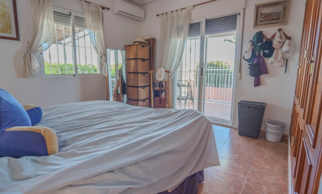 Venta - Country Property -
Orihuela - San Bartolome