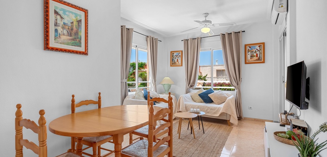 Venta - Apartamento / piso -
Torrevieja - Torre La Mata