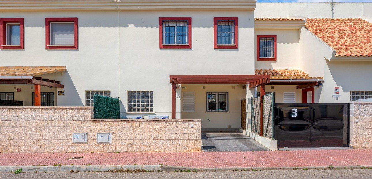 Venta - Adosado -
Ciudad Quesada - Lo Marabu