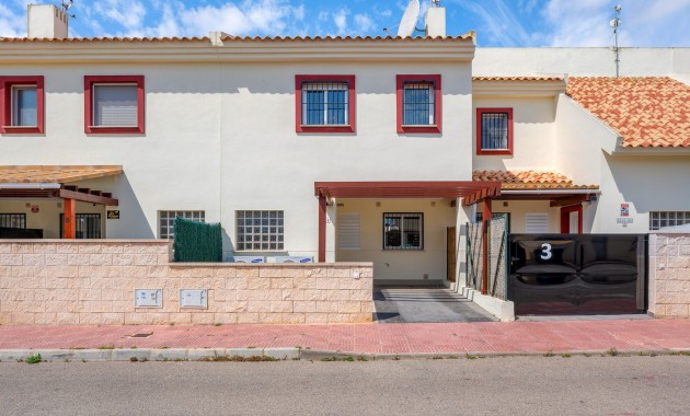 Venta - Adosado -
Ciudad Quesada - Lo Marabu