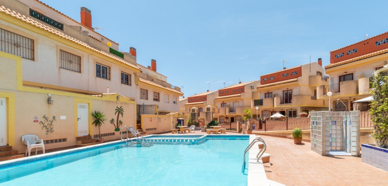Long time Rental - Terraced house -
Orihuela Costa - La Zenia