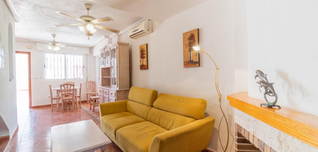 Long time Rental - Terraced house -
Orihuela Costa - La Zenia