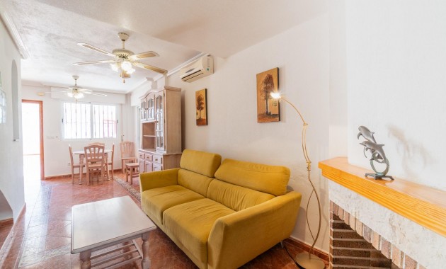 Long time Rental - Terraced house -
Orihuela Costa - La Zenia