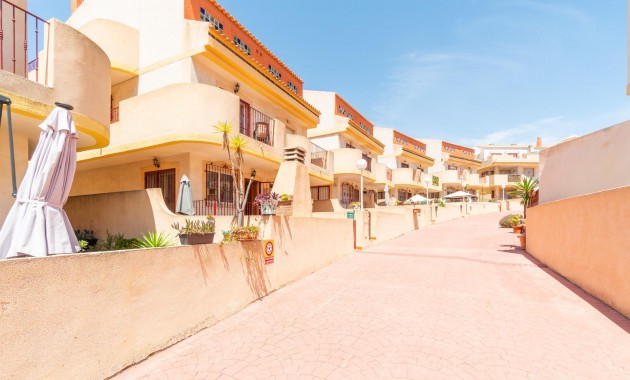 Long time Rental - Terraced house -
Orihuela Costa - La Zenia