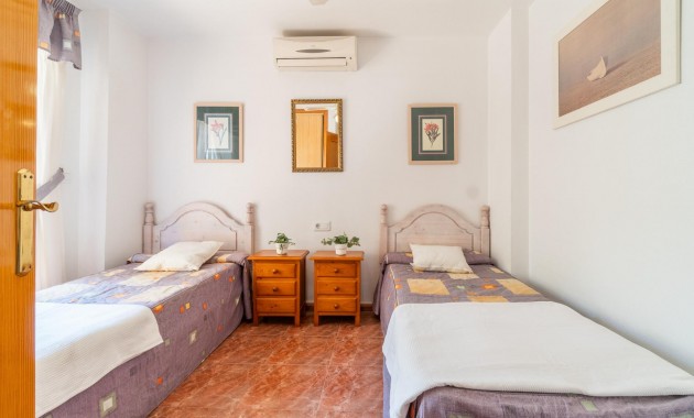Long time Rental - Terraced house -
Orihuela Costa - La Zenia