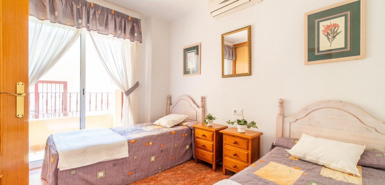 Long time Rental - Terraced house -
Orihuela Costa - La Zenia