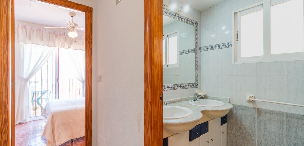 Long time Rental - Terraced house -
Orihuela Costa - La Zenia