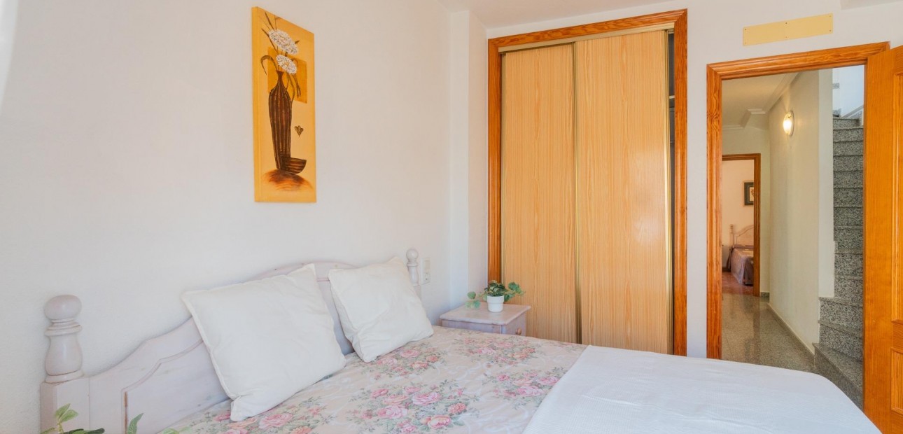 Long time Rental - Terraced house -
Orihuela Costa - La Zenia