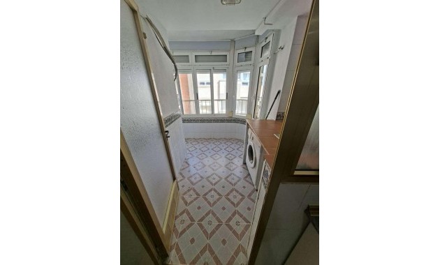Venta - Apartamento / piso -
Torrevieja - Estacion de autobuses