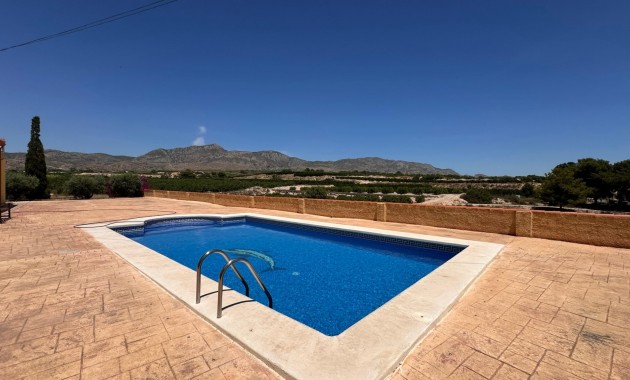 Herverkoop - Country Property -
Albatera - Albatera - Country