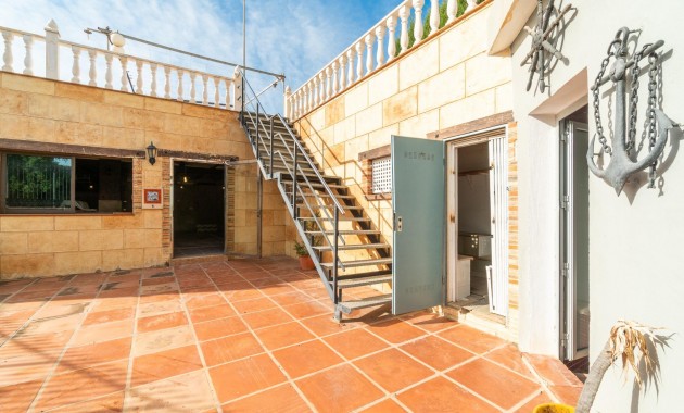 Herverkoop - Villa -
Torrevieja - Los altos
