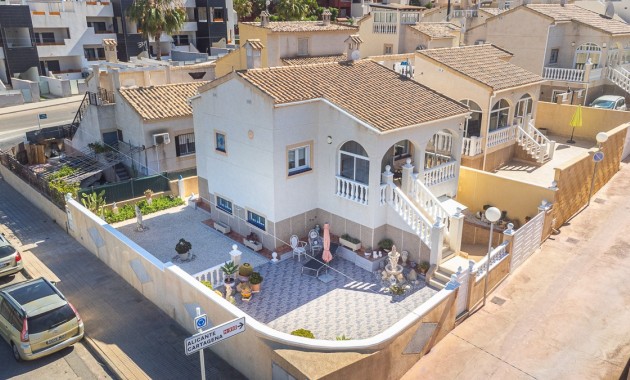 Venta - Villa -
Orihuela Costa - Los Altos