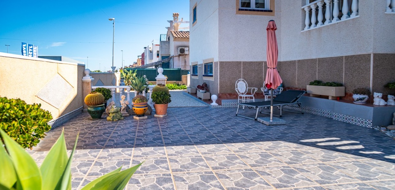 Venta - Villa -
Orihuela Costa - Los Altos