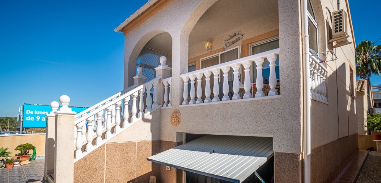Venta - Villa -
Orihuela Costa - Los Altos