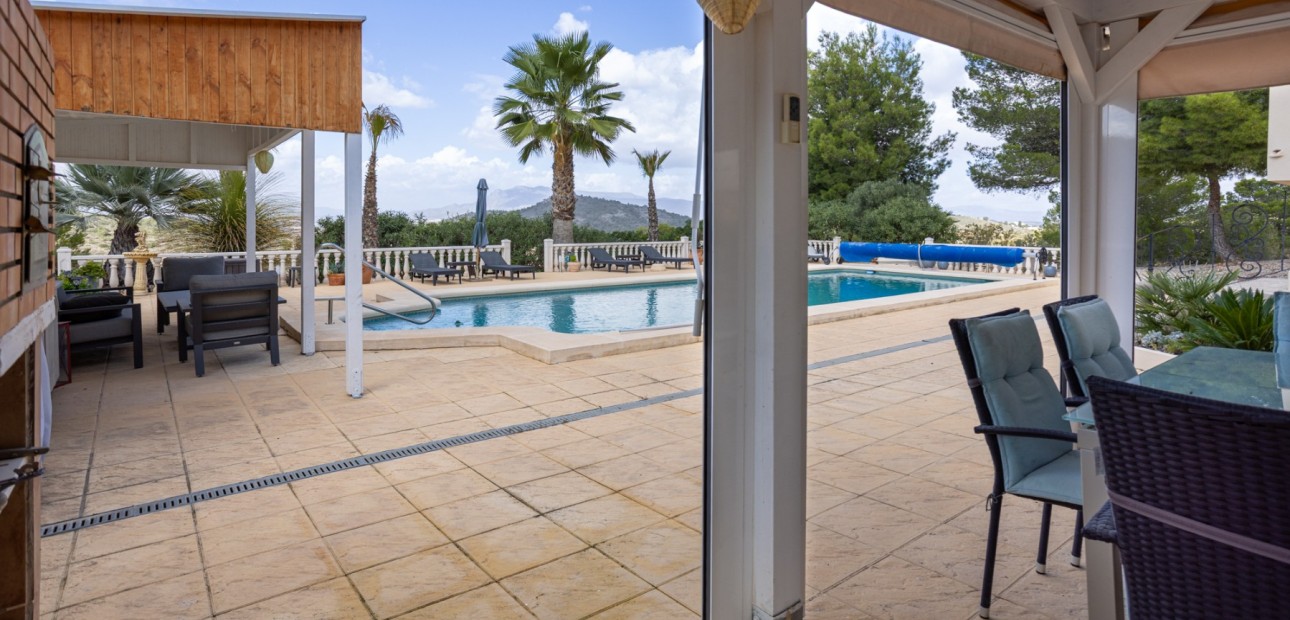 Venta - Detached Villa -
La Zarza