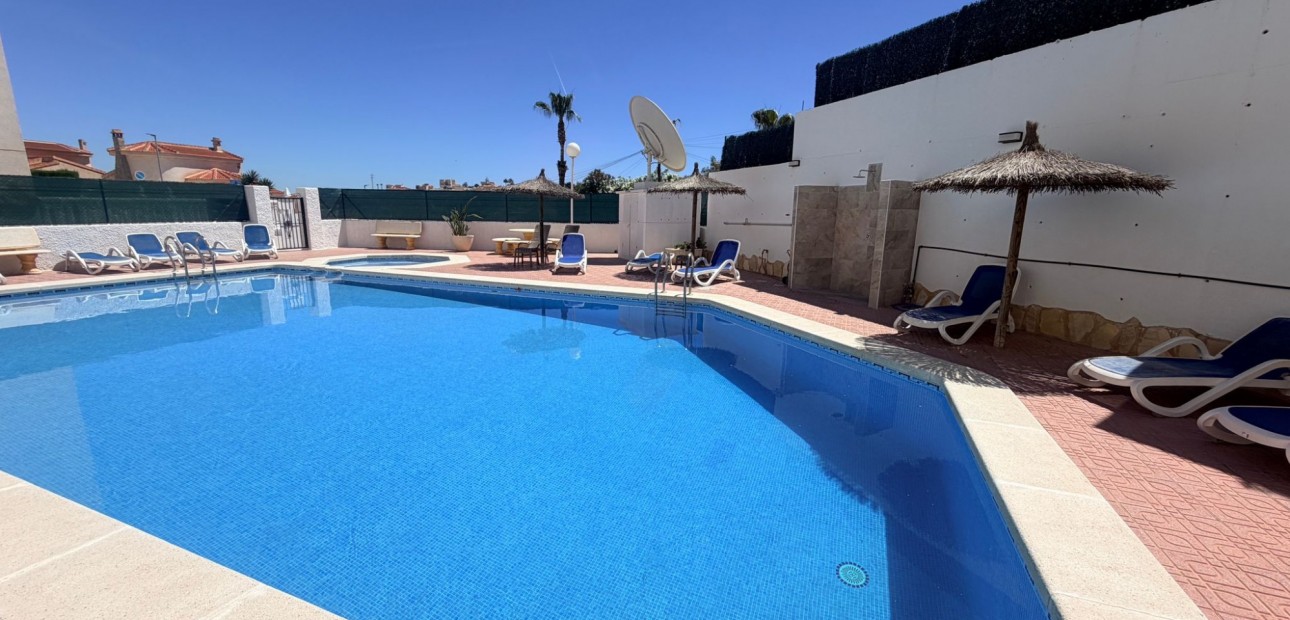 Venta - Apartamento / piso -
Ciudad Quesada - Rojales - La Marquesa Golf