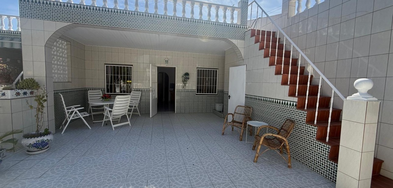 Venta - Terraced house -
Torrevieja - La Siesta - El Salado - Torreta