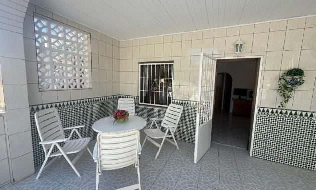 Venta - Terraced house -
Torrevieja - La Siesta - El Salado - Torreta