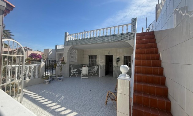 Venta - Terraced house -
Torrevieja - La Siesta - El Salado - Torreta