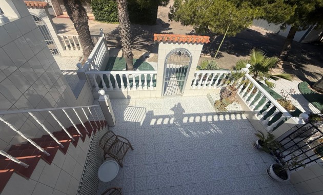 Venta - Terraced house -
Torrevieja - La Siesta - El Salado - Torreta