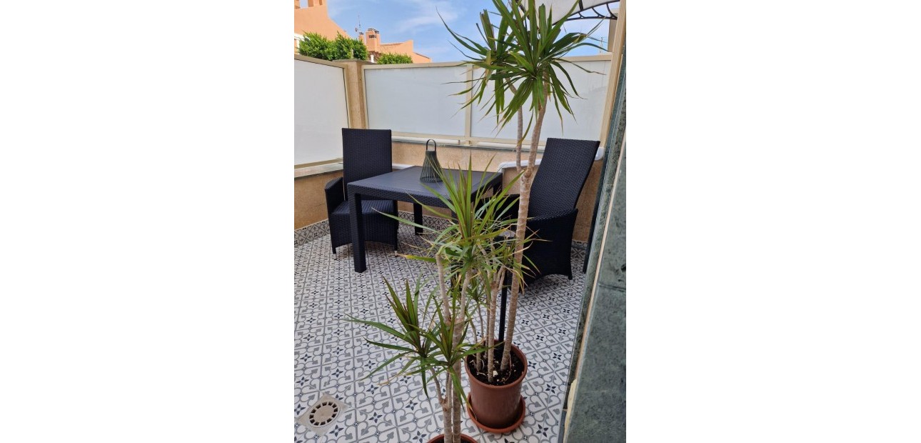 Venta - Terraced house -
Torrevieja - Los Europeos