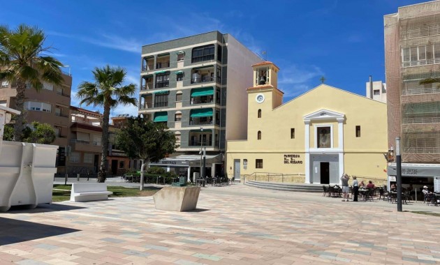 Venta - Terraced house -
Torrevieja - Los Europeos