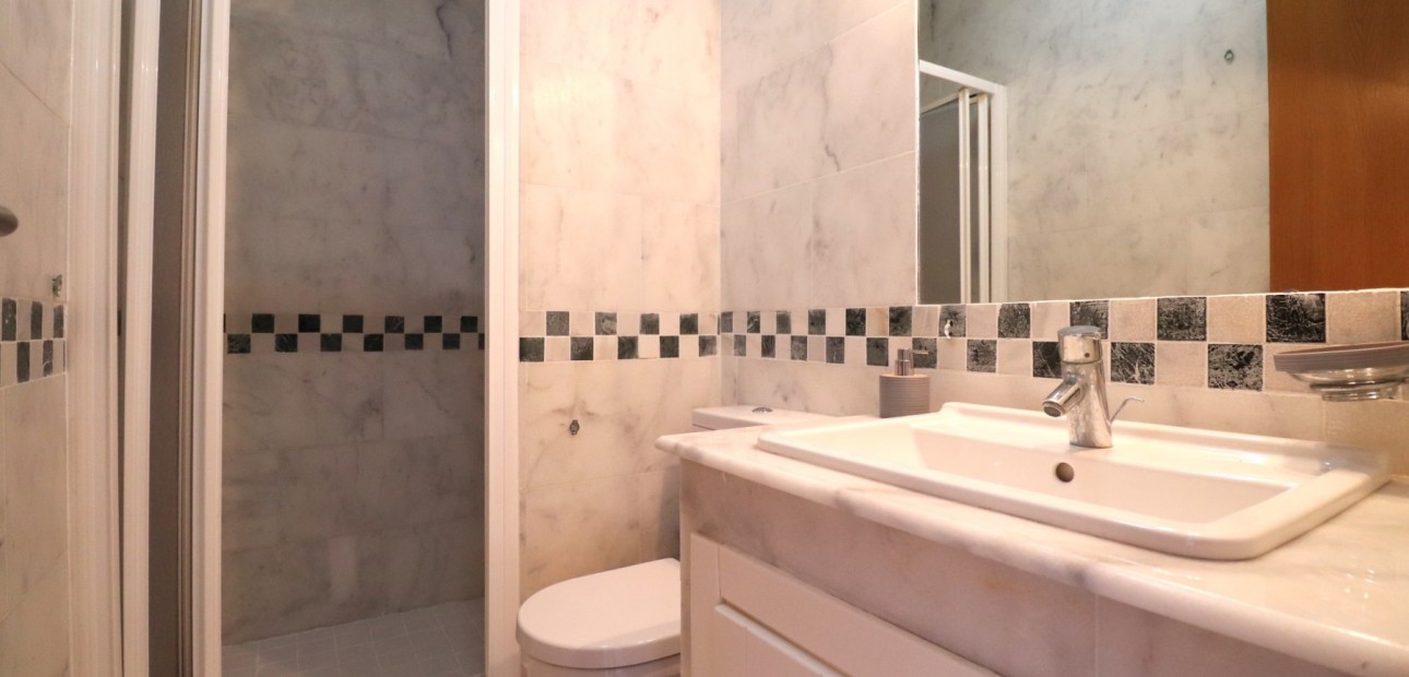 Herverkoop - Bungalow -
Algorfa - La Finca Golf Resort