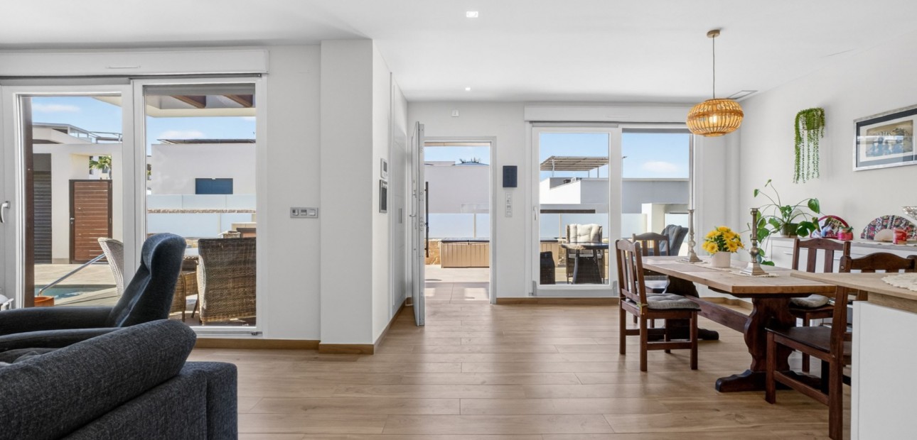 Venta - Detached Villa -
Ciudad Quesada - Alicante