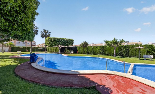 Venta - Apartamento / piso -
Torrevieja - El limonar