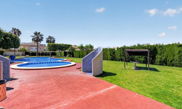 Venta - Apartamento / piso -
Torrevieja - El limonar