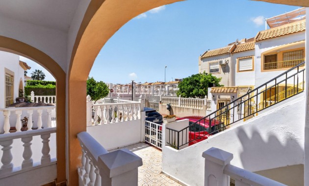 Venta - Apartamento / piso -
Torrevieja - El limonar