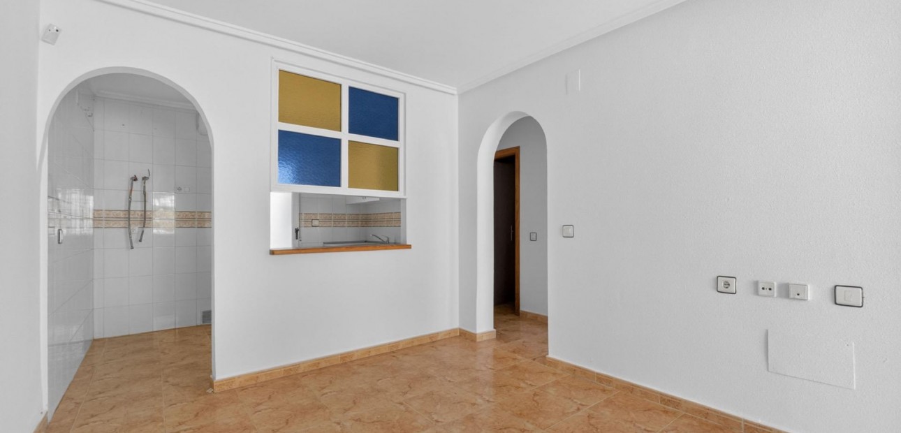Venta - Apartamento / piso -
Torrevieja - El limonar