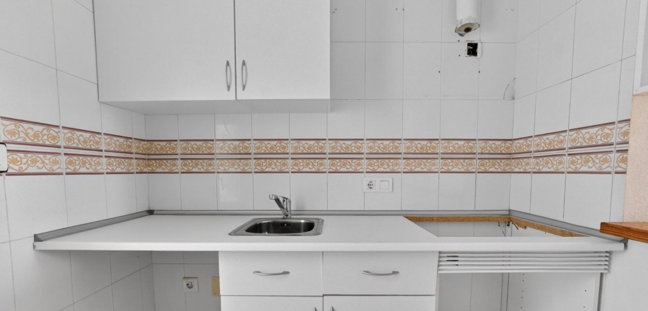 Venta - Apartamento / piso -
Torrevieja - El limonar