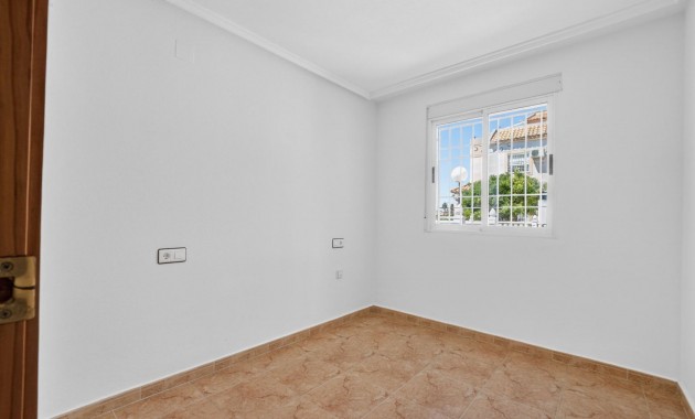 Venta - Apartamento / piso -
Torrevieja - El limonar