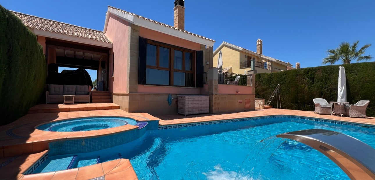 Venta - Detached Villa -
Algorfa - La Finca Golf Resort