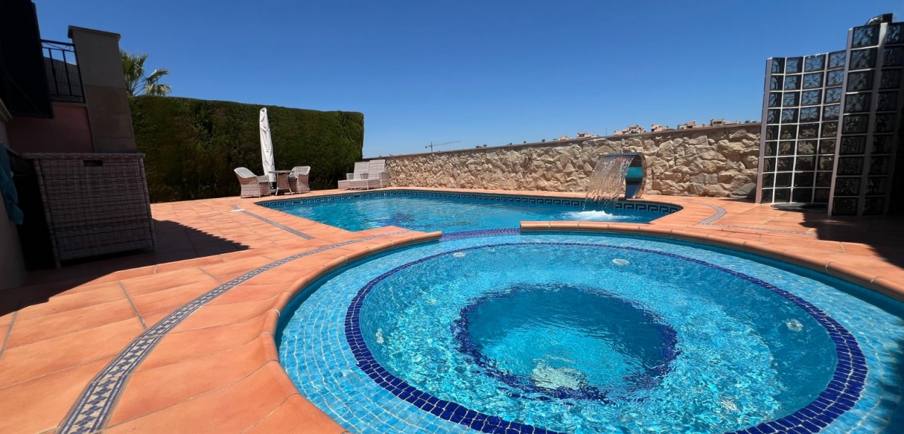 Venta - Detached Villa -
Algorfa - La Finca Golf Resort