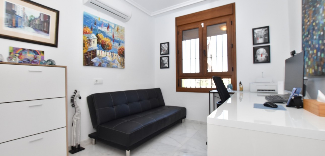 Venta - Detached Villa -
Algorfa - La Finca Golf Resort